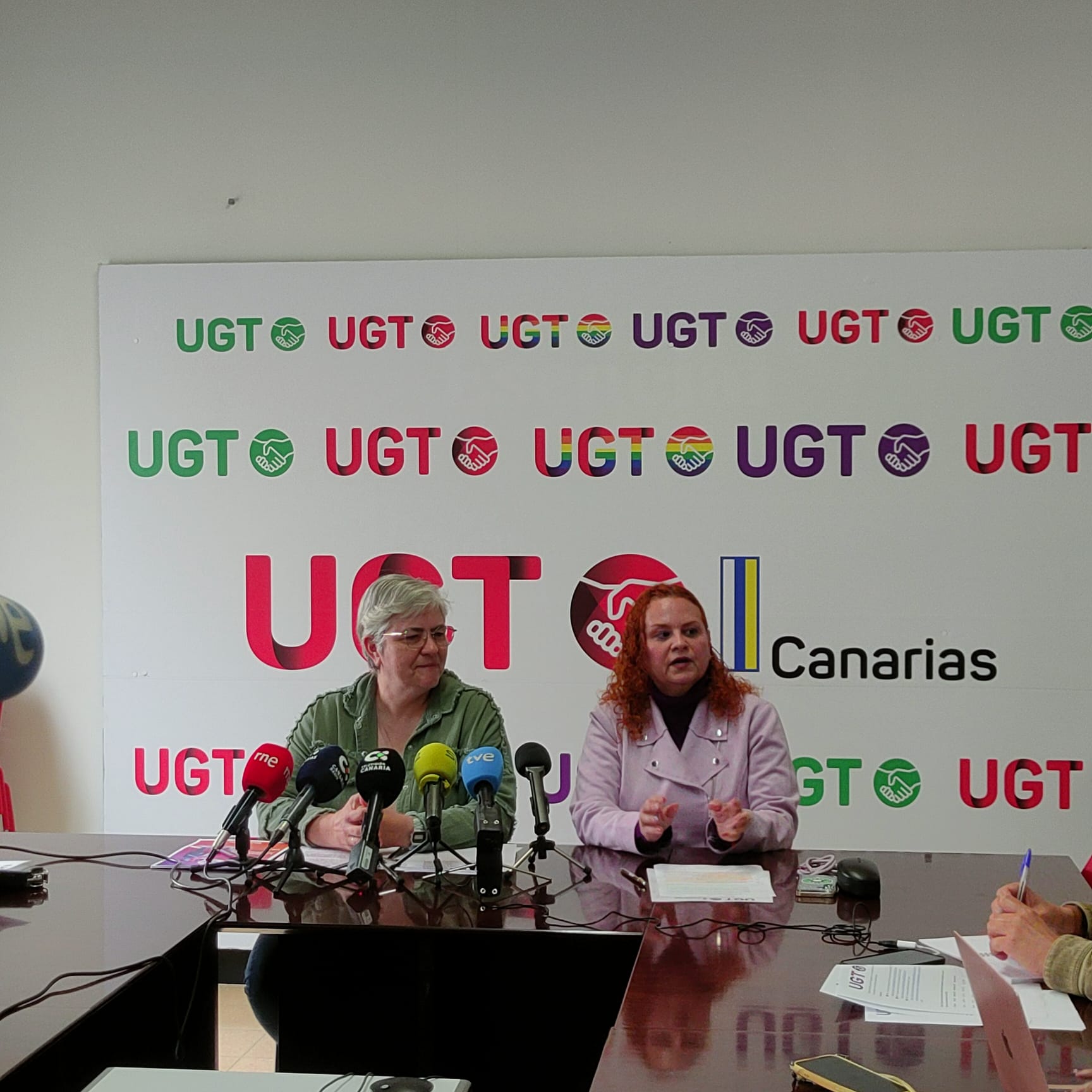 izq mirna ortega dch mercedes garcia
